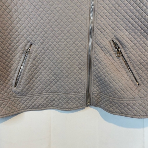 Torrid moto jacket grey quilted NWT size 5x (26/28) - Picture 8 of 15